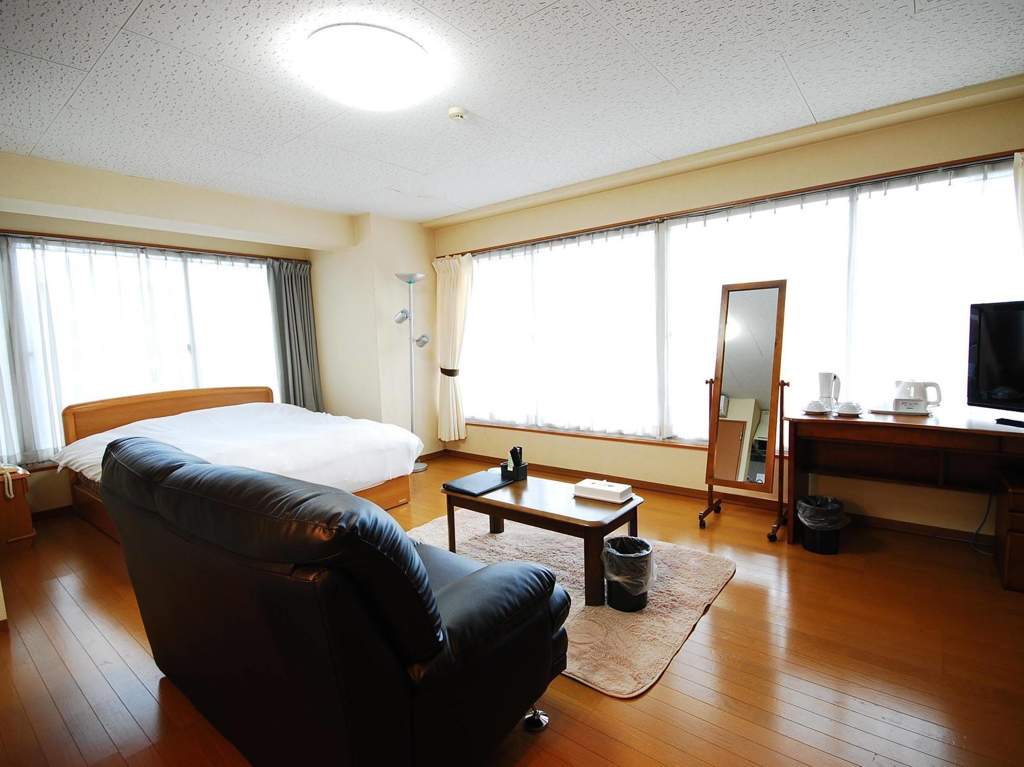 Hotel Cooju Kawasaki Kavaszaki Kültér fotó